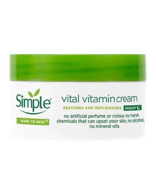کرم شب ویتامین سیمپل مدل Vital Vitamin