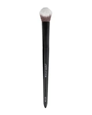 brushworks No. 25 Brightening Concealer Brush