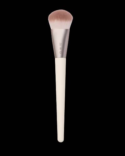 Contoured Foundation Brush 102